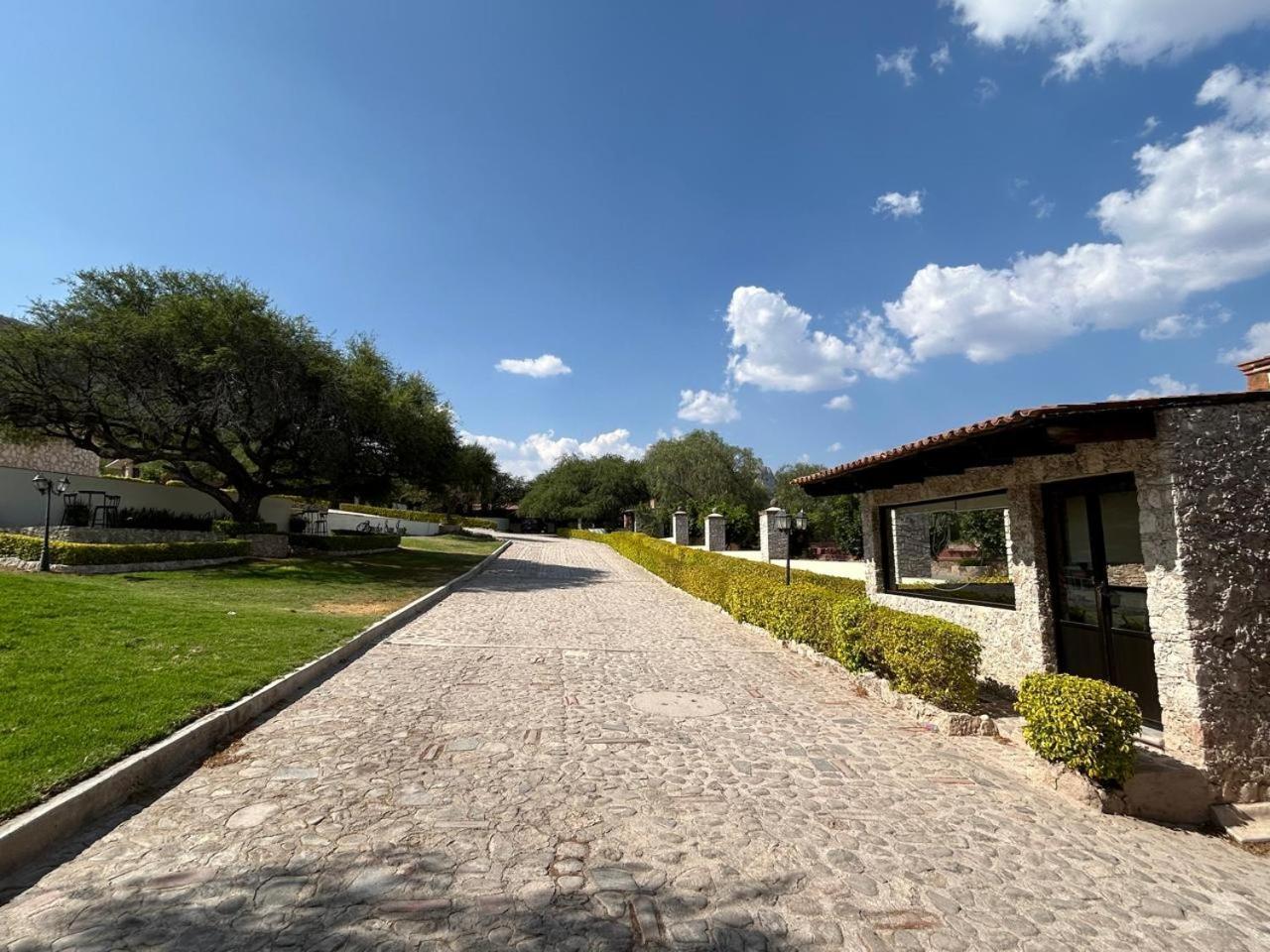 Cabanas, Suites Y Habitaciones Rancho San Jorge ベルナル エクステリア 写真