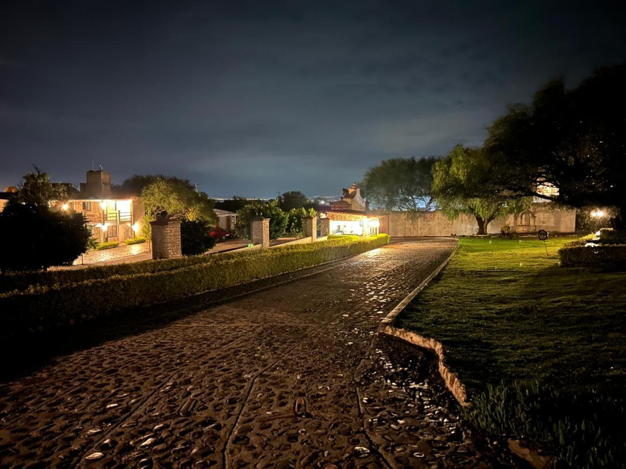 Cabanas, Suites Y Habitaciones Rancho San Jorge ベルナル エクステリア 写真