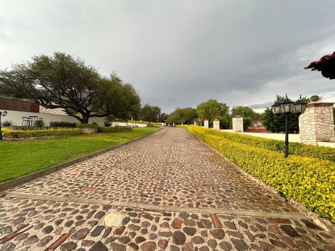 Cabanas, Suites Y Habitaciones Rancho San Jorge ベルナル エクステリア 写真